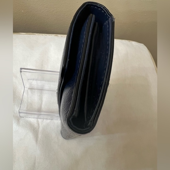 Marc Jacobs Dark Navy Leather Wallet EUC - Picture 9 of 12